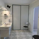 Spacieux Avec Piscine Privee Et Jardin, Ideal Pour Familles Avec Animaux - Fr-1-653-67 Holiday home *