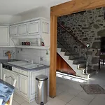 Spacieux Avec Piscine Privee Et Jardin, Ideal Pour Familles Avec Animaux - Fr-1-653-67 Esse