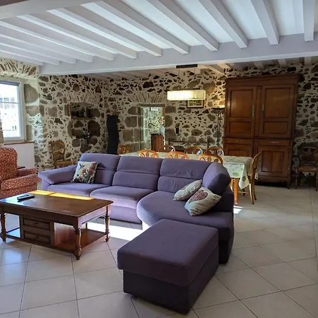 Casa vacanze Spacieux Avec Piscine Privée Et Animaux Acceptés En Charente - Fr-1-653-67 Esse