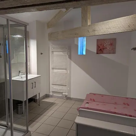 Vakantiehuis Spacieux Avec Piscine Privee Et Jardin, Ideal Pour Familles Avec Animaux - Fr-1-653-67 Esse