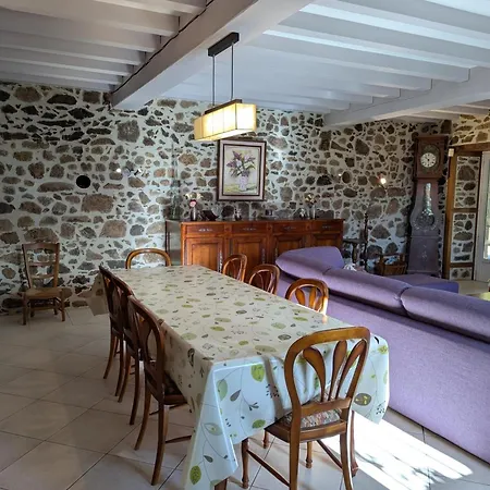 Vakantiehuis Spacieux Avec Piscine Privee Et Jardin, Ideal Pour Familles Avec Animaux - Fr-1-653-67 *
